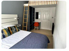 Modern city centre property in central Edinburgh